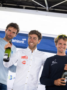 📸 Leg 3 awards ceremony in Le Havre!