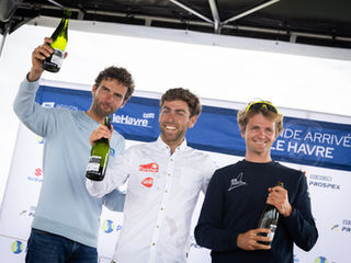📸 Leg 3 awards ceremony in Le Havre!